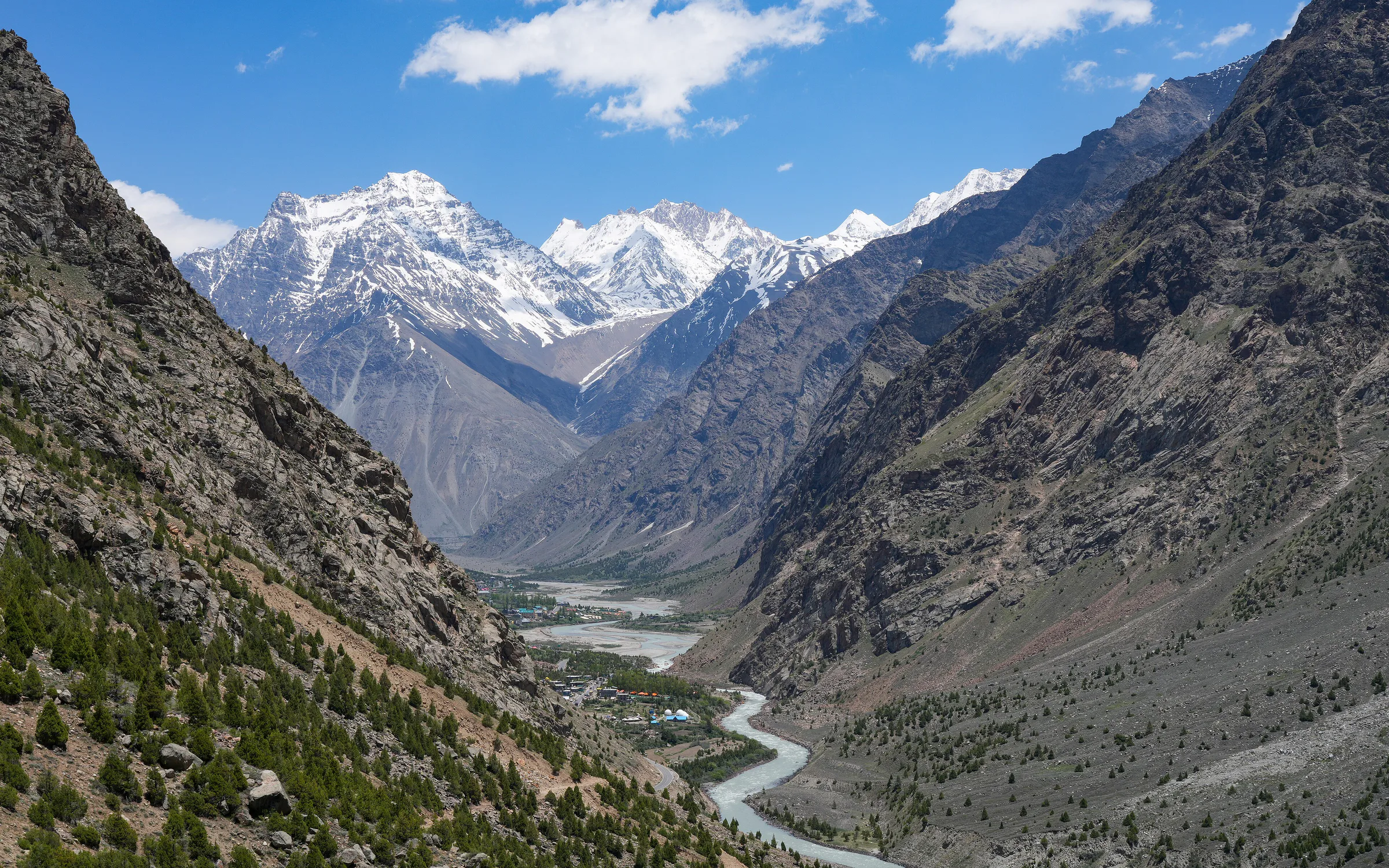 Jispa Travel Guide: Getting There From Manali, Where to Stay and What to See