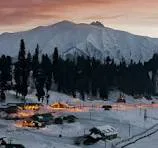Gulmarg vs Pahalgam : Which Destination Should You Choose?