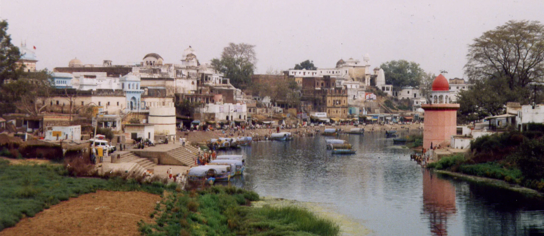 Chitrakoot bathing ghats on the Mandakini River INDIA