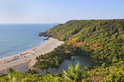How to Plan a 4-Day Goa Trip : Beaches, Food and Local Experience