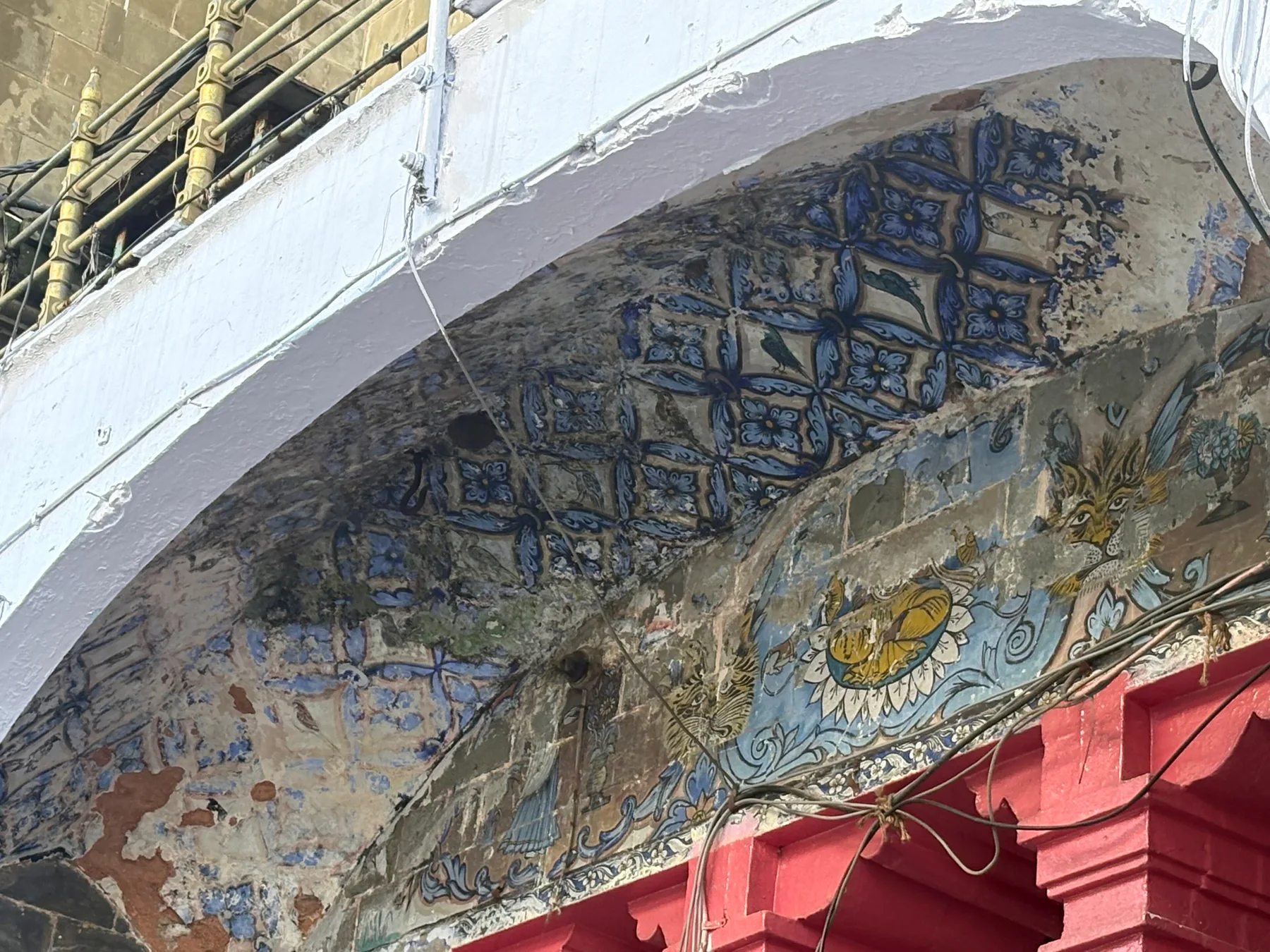 Frescos in Brajeshwari Devi Temple kangra himachal pradesh