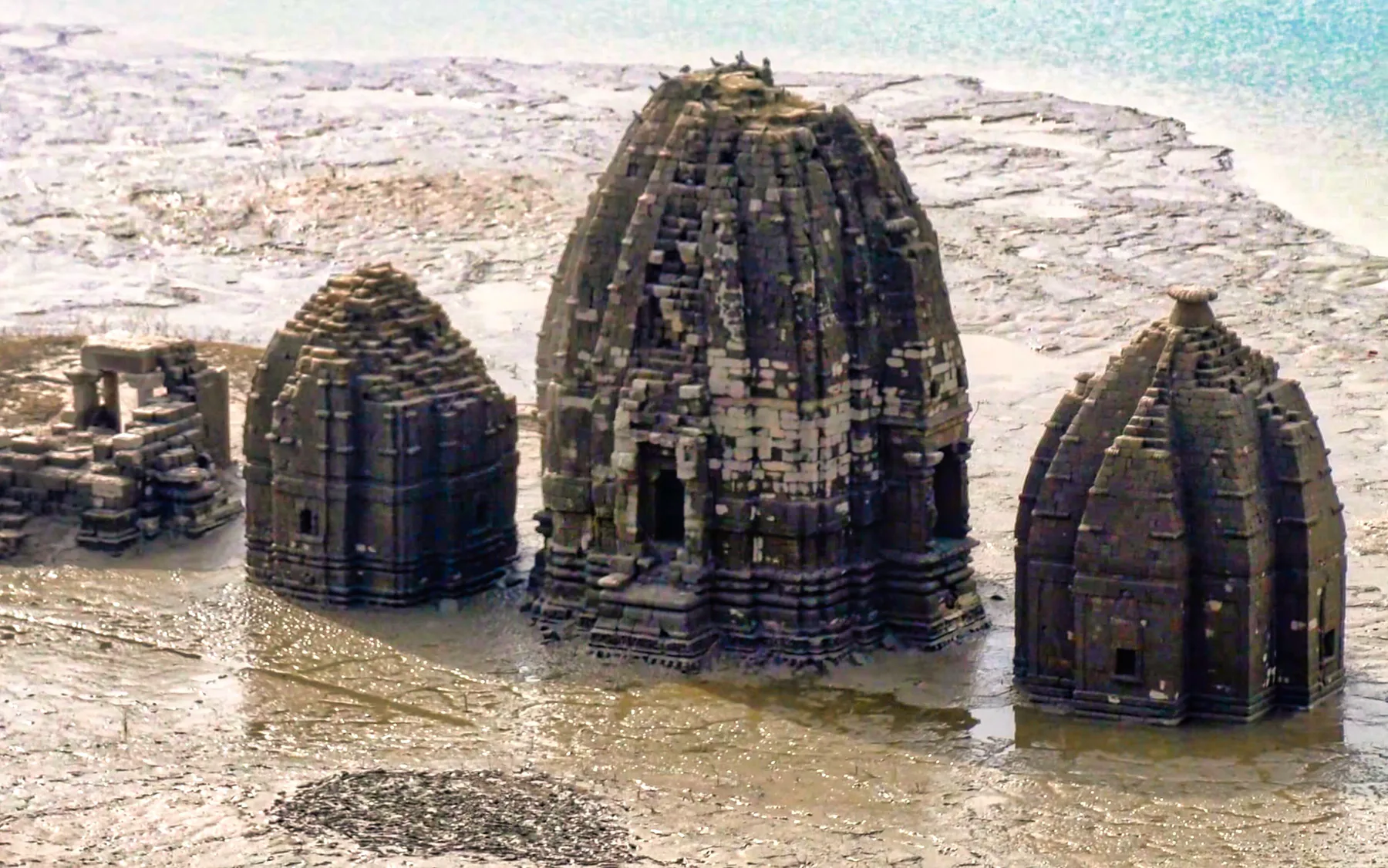 Bilaspur submerged Ranganatha temples, Gobind Sagar Bhakra Dam, Himachal Pradesh