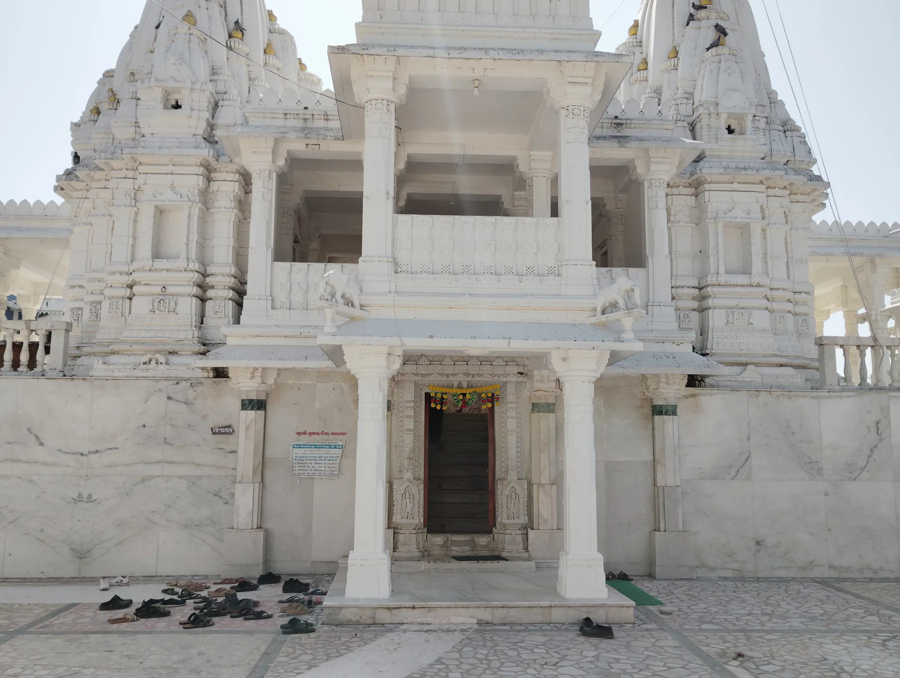 Nana Poshina Parshwanath Jain Temple Sabli Poshina 4