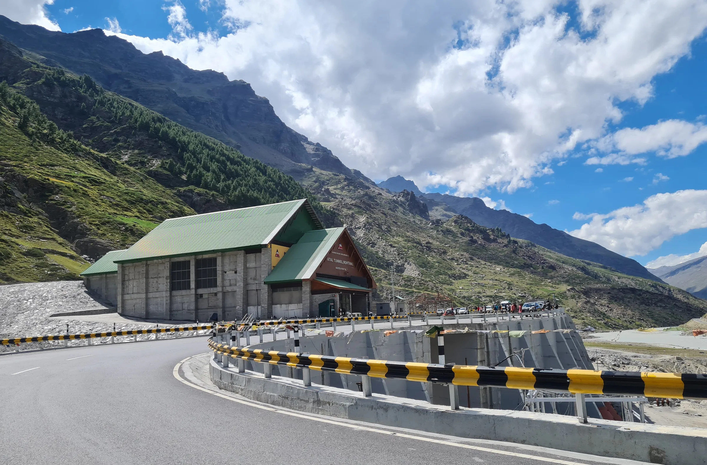 Atal Tunnel Guide: Rules, Winter Access and What Lies Beyond