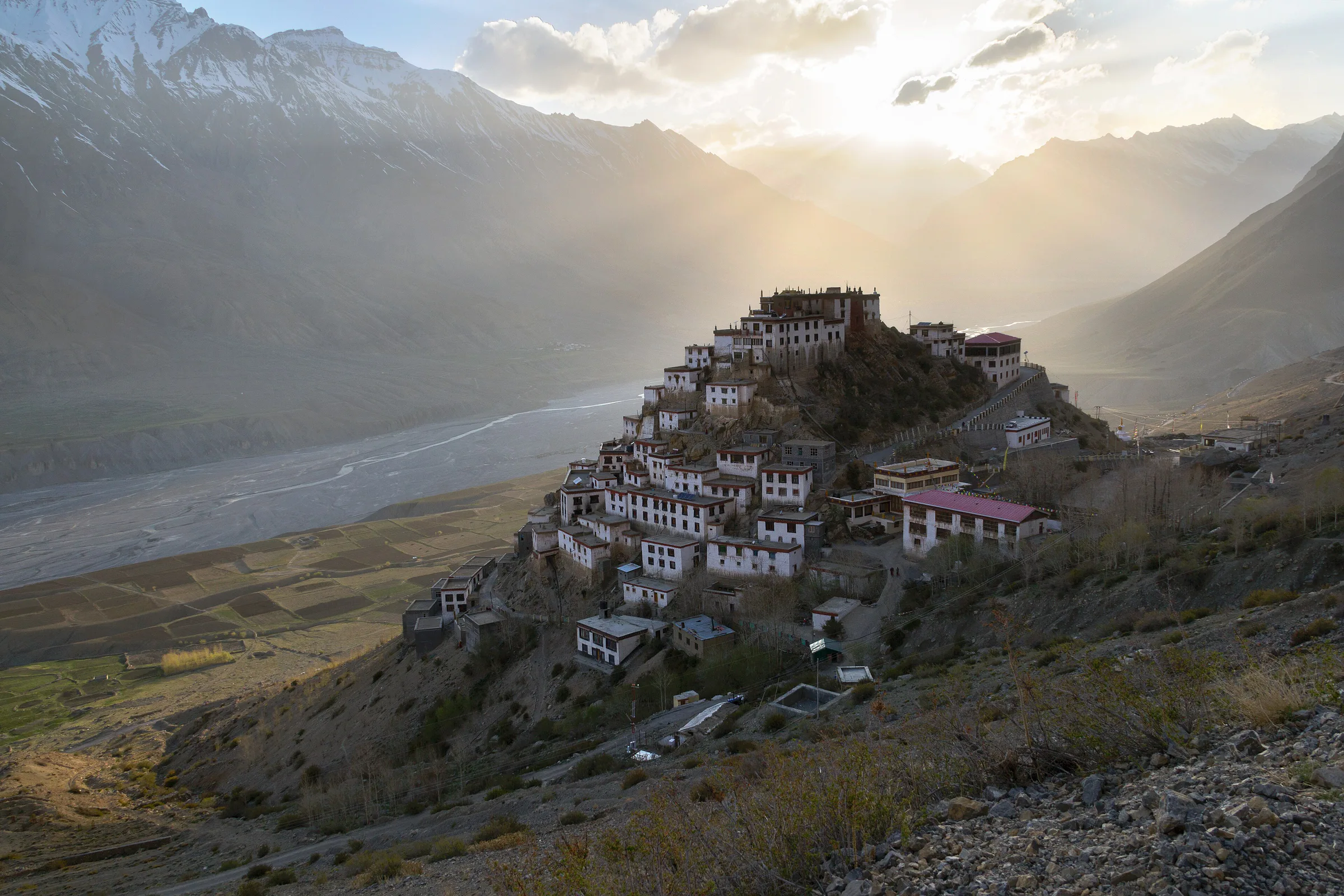 Leh vs Spiti- Which Is Better For Adventure
